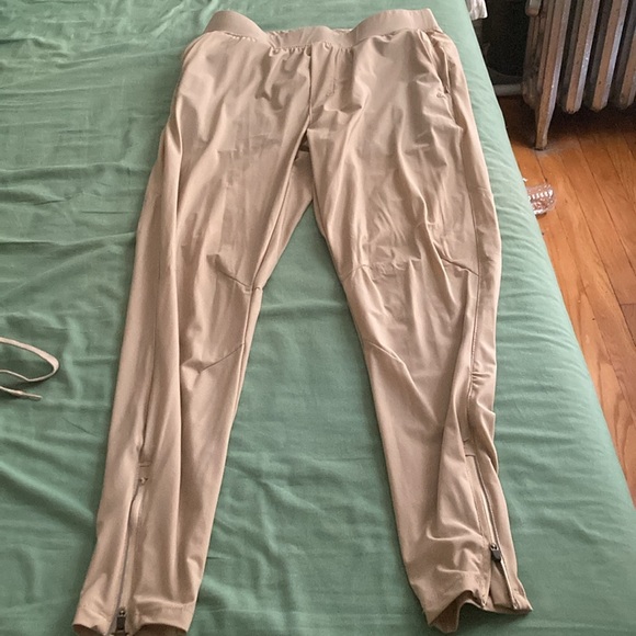 EUC Kenneth Cole Activewear Pants/Jogger Men’s Small - Picture 2 of 8